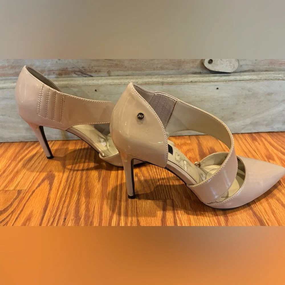Jones New York Signature Colette Beige Patent Leather Stiletto Heels Women Sz 7M